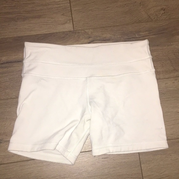 White lulu biker shorts size small/0 - Picture 1 of 2